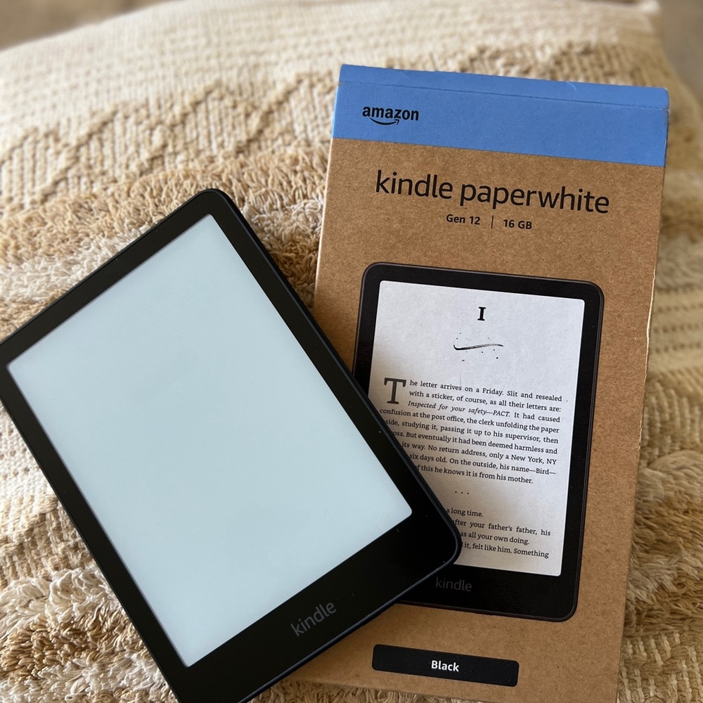 Amazon Kindle Paperwhite - Black BRAND NEW NEVER USED